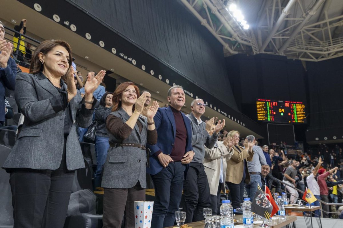 Başkan Seçer ’den MSK’ya Tribün Desteği