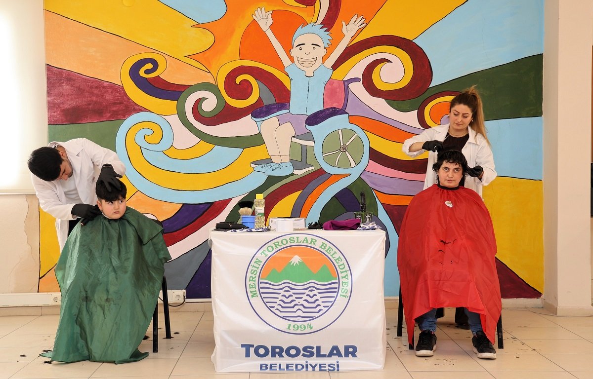 Toroslar'dan Özel Bireylere Kişisel Bakım Hizmeti