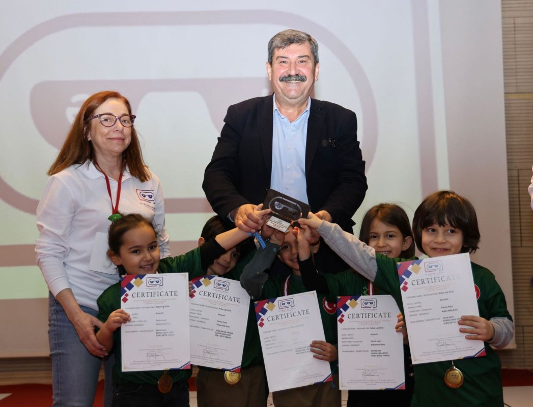 Mersin’in En Büyük Robotik Festivali Toroslar’da Yapıldı