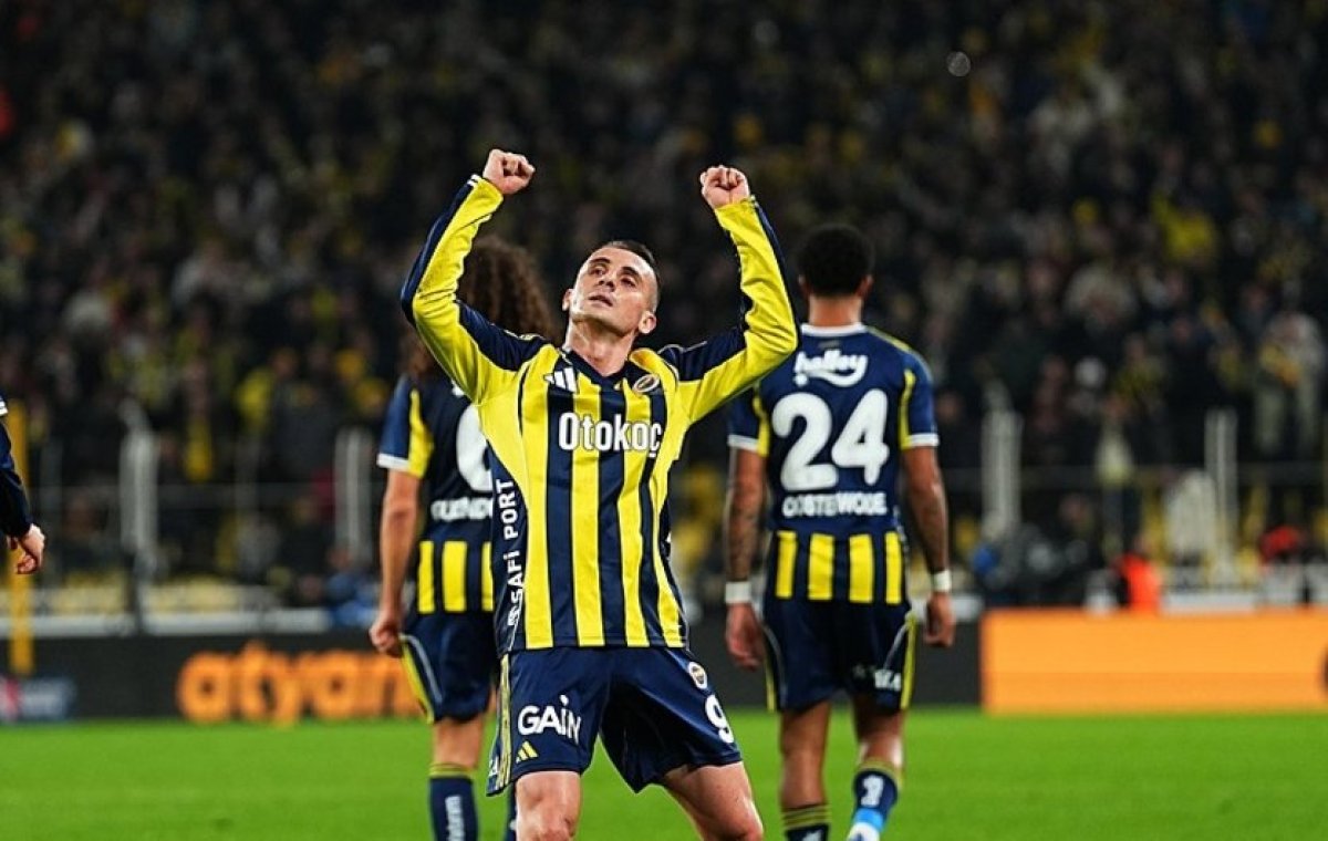 Fenerbahçe Evinde Gençlerbirlği'ni Darmaduman Etti!