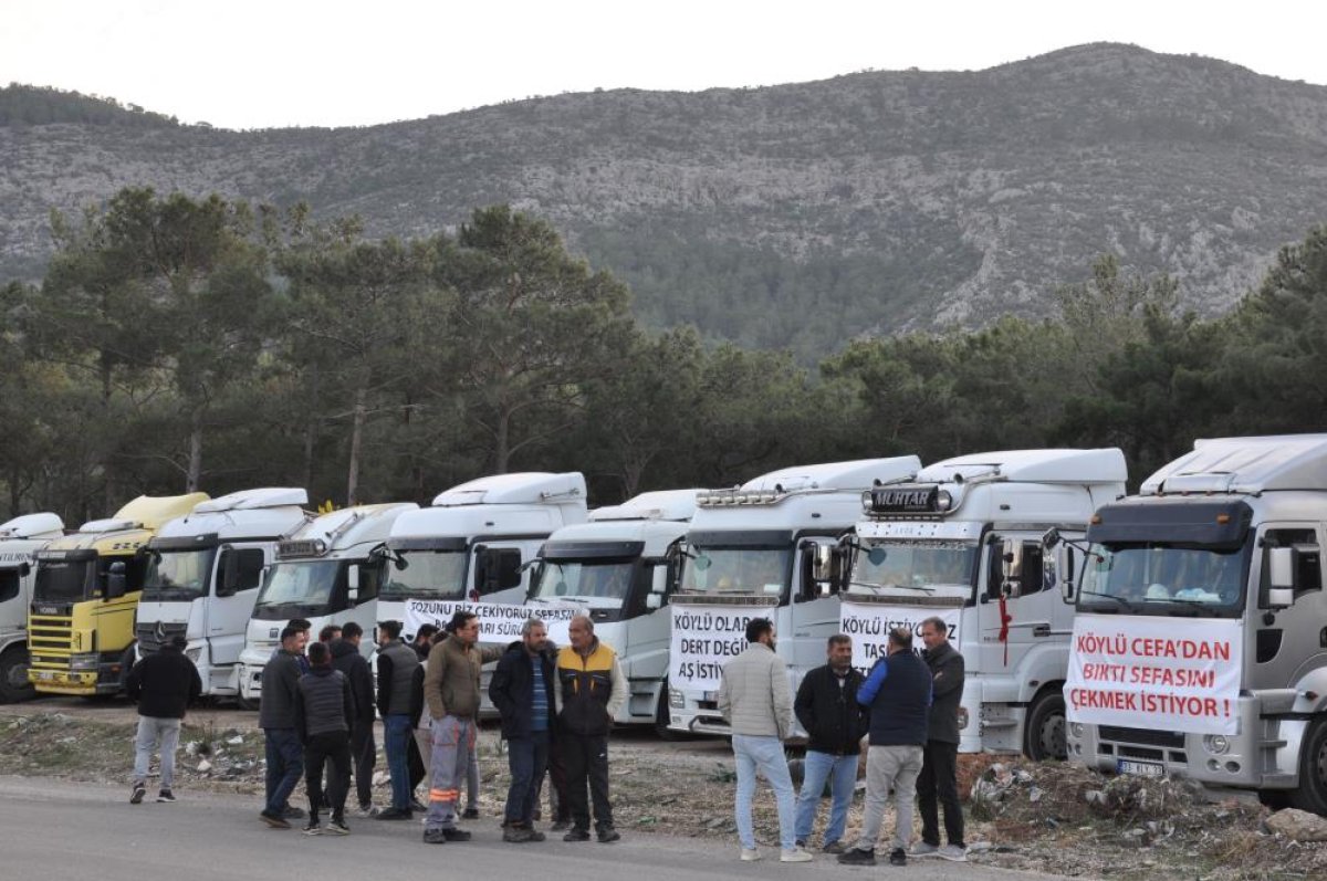 Silifke Kamyoncularından Taşeron Tepkisi: “Bölgedeki İşlerde Öncelik İstiyoruz”