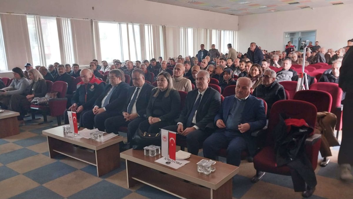 Kayısının Geleceği Masaya Yatırıldı