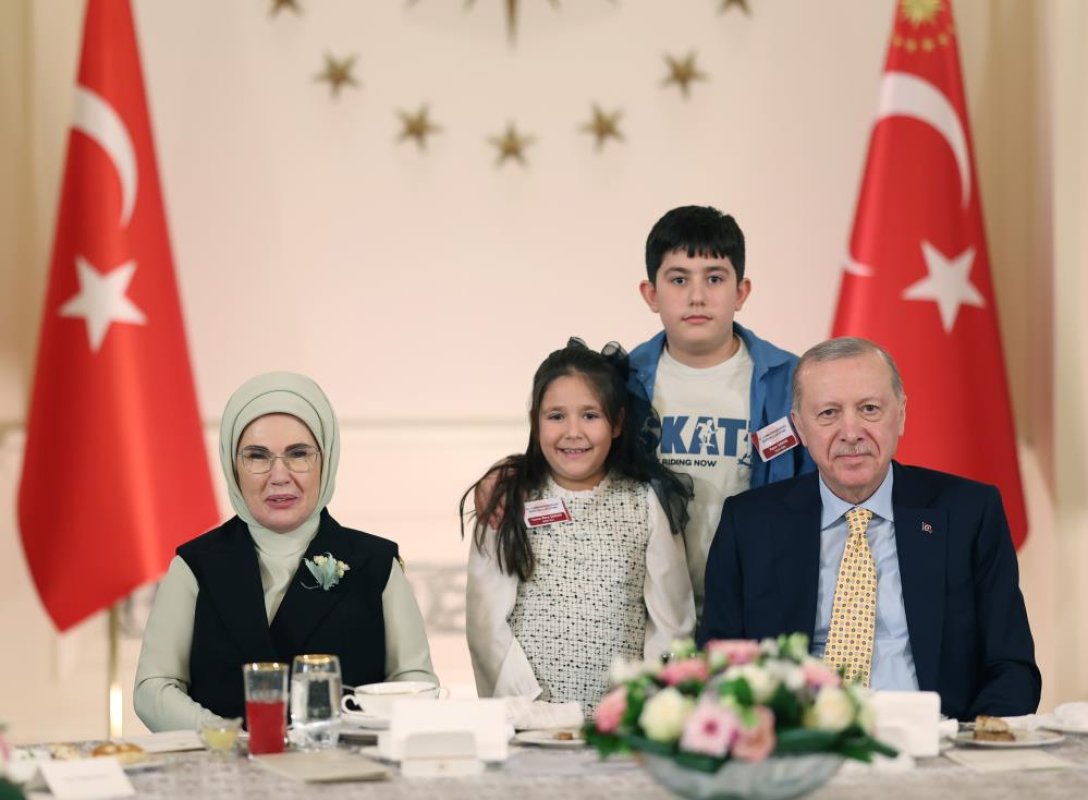 Erdoğan: “Türkiye Kendi Güvenliği İçin Sınırların Ötesinde de Her Türlü Adımı Atmaktadır”