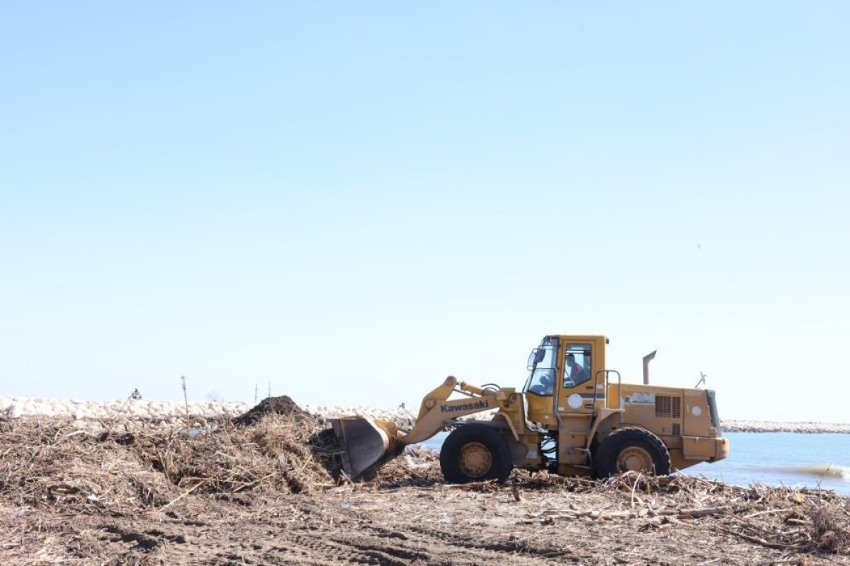 Sel Sonrası Mersin Sahillerinde Temizlik