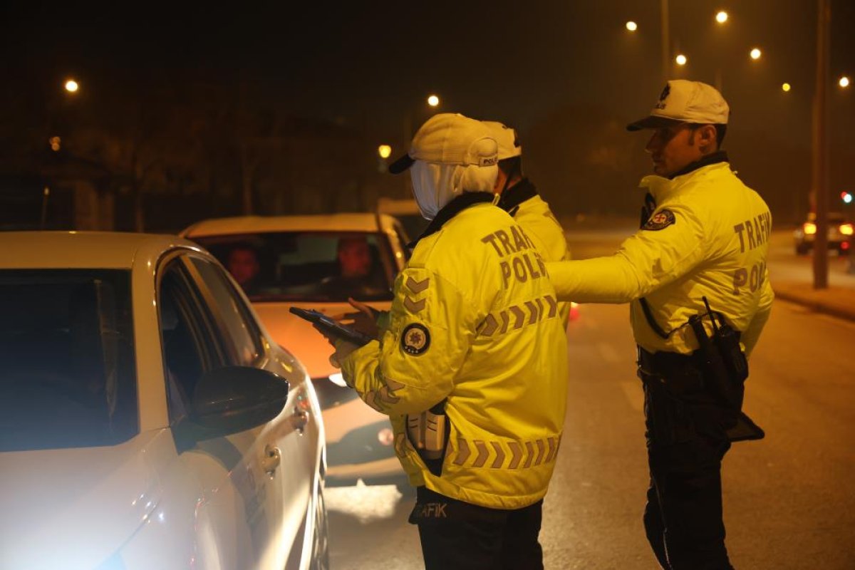 Trafikte Kural İhlallerini Önleyecek Kanun