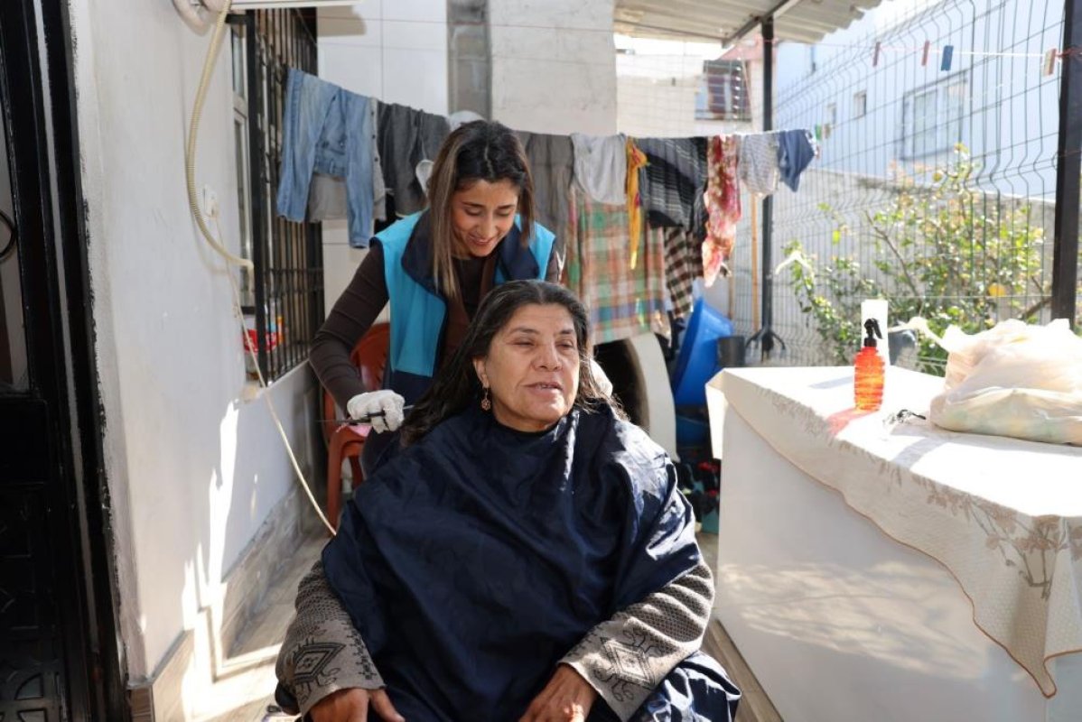 Akdeniz Belediyesi’nden Bayram Temizliği Desteği