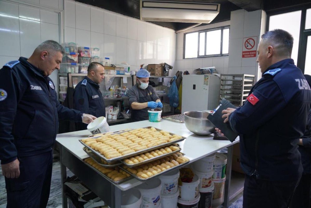 Erdemli’de Bayram Öncesi Zabıta Denetimi