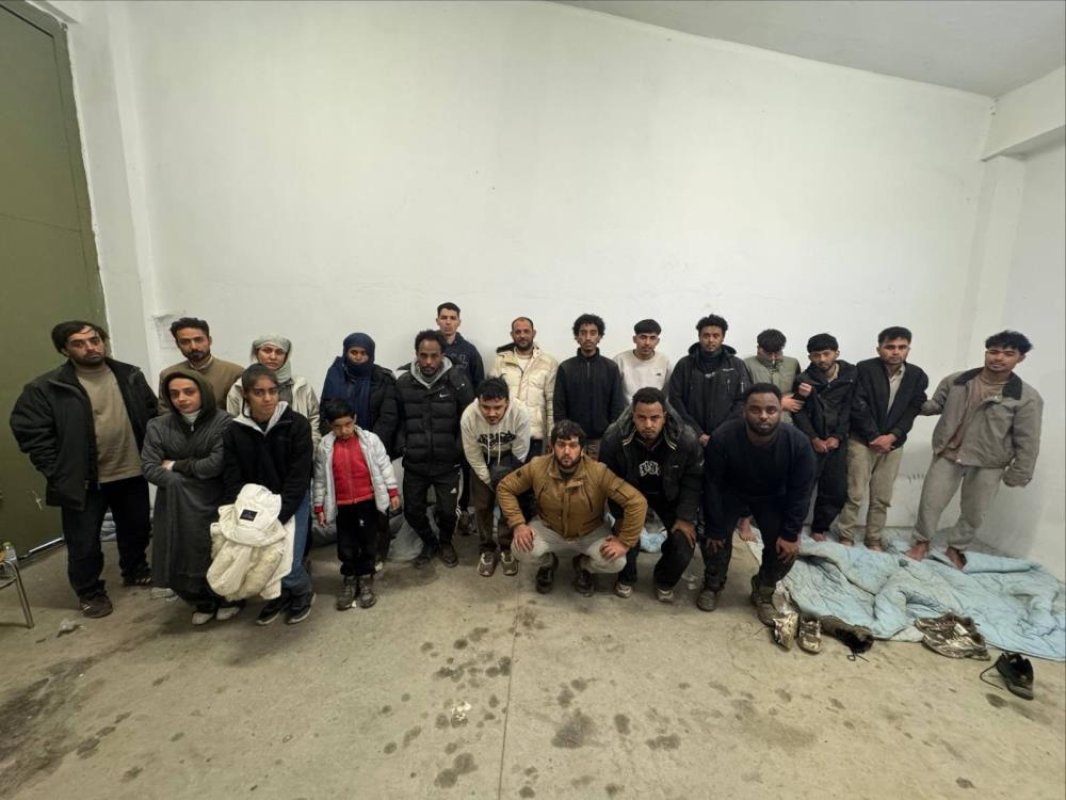 Edirne'de 21 Düzensiz Göçmen Yakalandı
