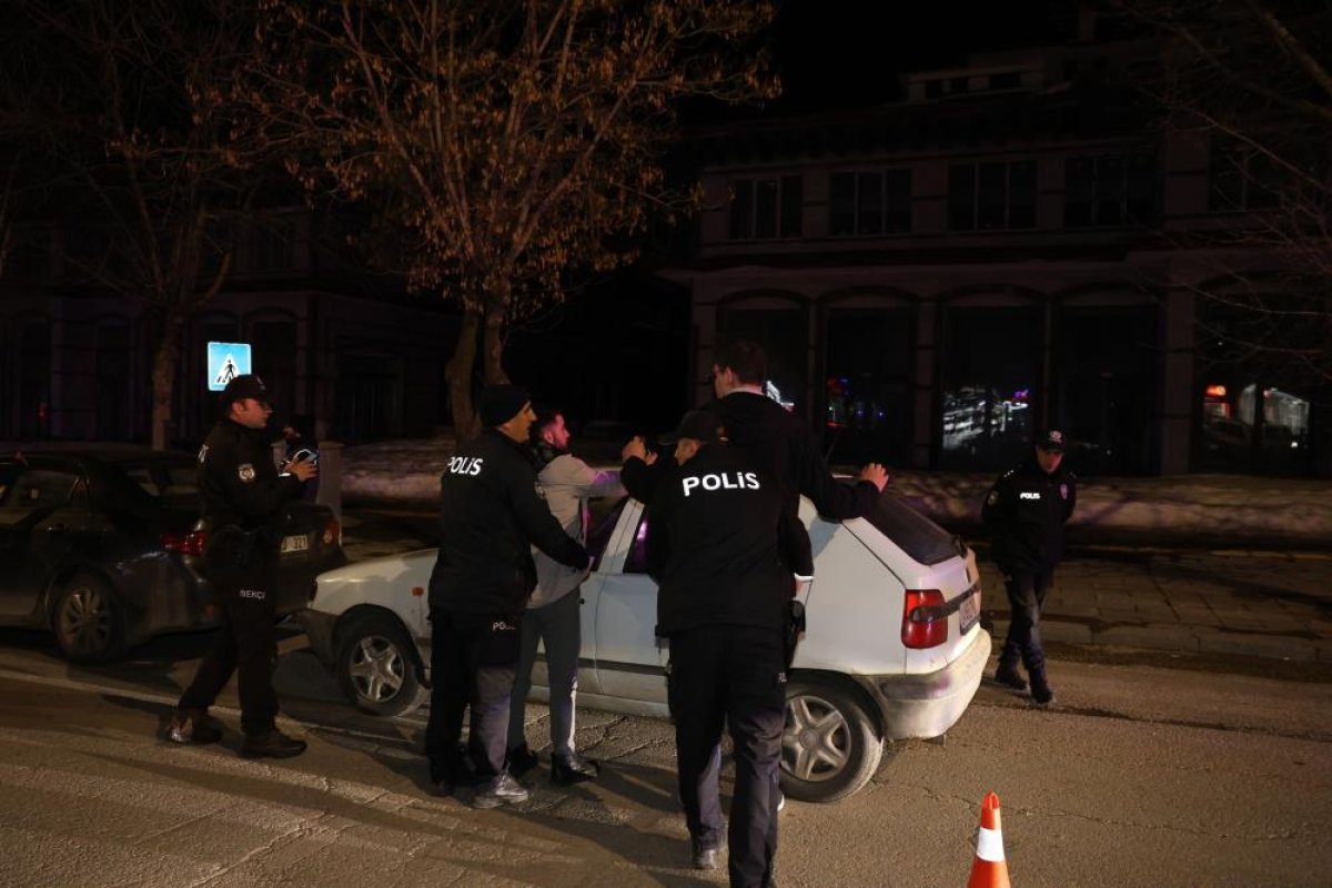 Erzurum Emniyeti Suça Ve Suçluya Göz Açtırmıyor: 284 Şahıs Adalete Teslim Edildi