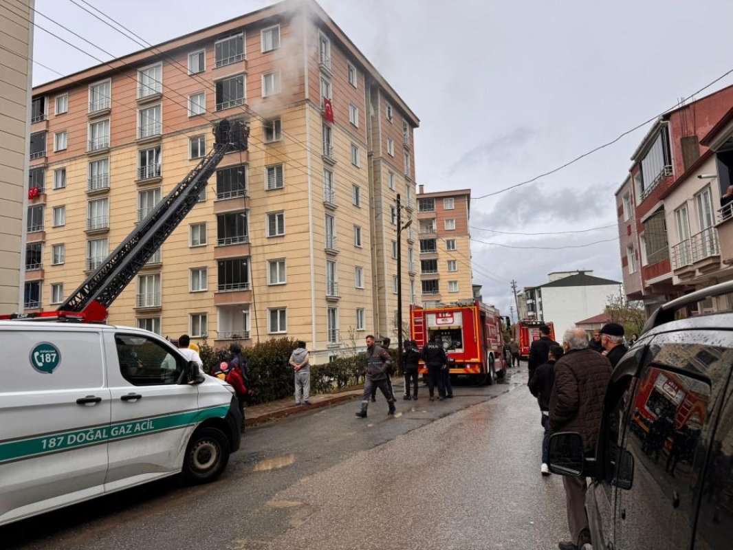Bafra'da Evde Patlama: 1 Kişi Ağır Yaralandı