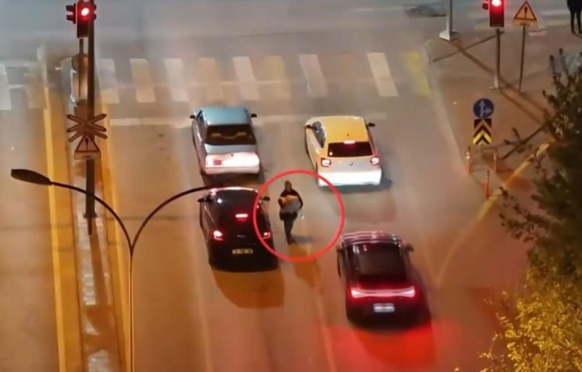 Gaziantep'te Yollarda Dilencilik Ve Satıcılık Yapan Şahıslara Operasyon: 14 Gözaltı
