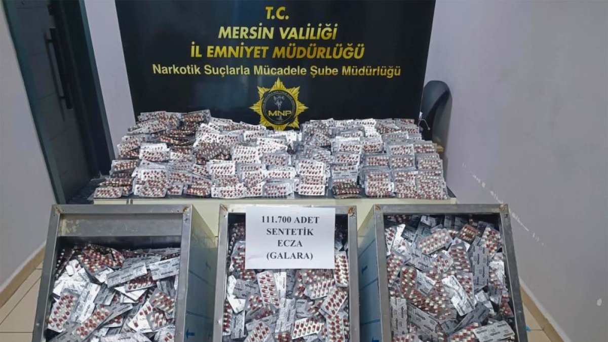 Metal Kolilerden Binlerce Sentetik Hap Çıktı: 2 Kişi Tutuklandı
