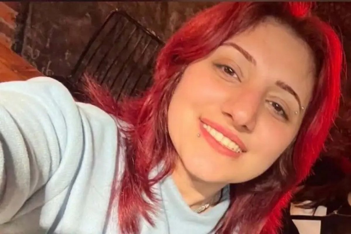 Kızını Ameliyat Masasında Kaybeden Babanın Tabuttaki Evladına Son Bakışı