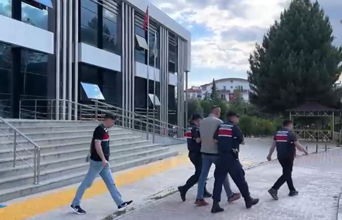 Burdur'da Silahla 1 Kişiyi Ağır Yaralayan Şahıs Tutuklandı