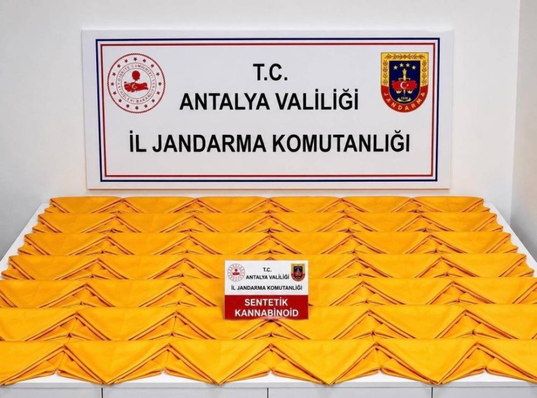 Alanya'da Otel Odasında 537 Bin 600 Kullanımlık Uyuşturucu Madde Ele Geçirildi