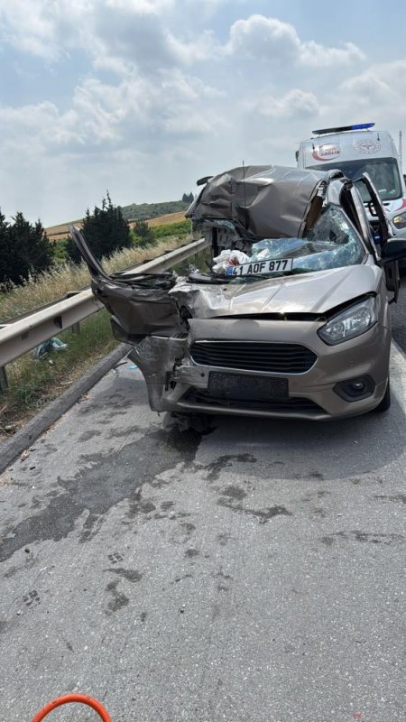 Tarsus-Adana Otoyolunda Kaza: 1 Ölü, 4 Yaralı