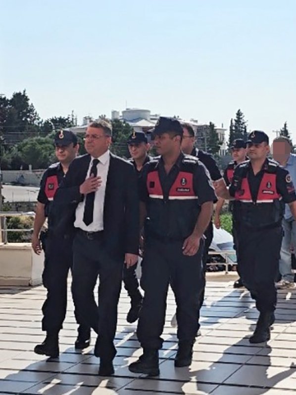 Silifke Belediyesi'ne Yönelik 'Rüşvet' Soruşturmasında Belediye Başkanı İle Birlikte 8 Kişi Tutuklandı