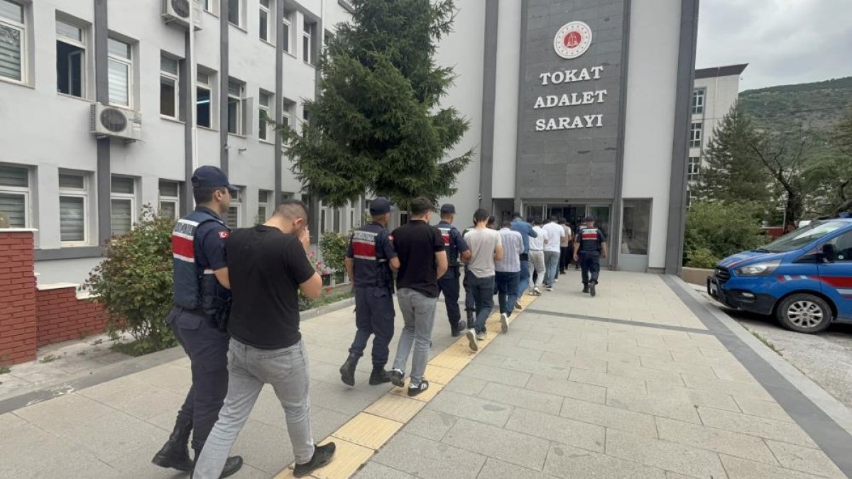 Tokat merkezli uyuşturucu operasyonunda 36 şüpheli adliyeye sevk edildi