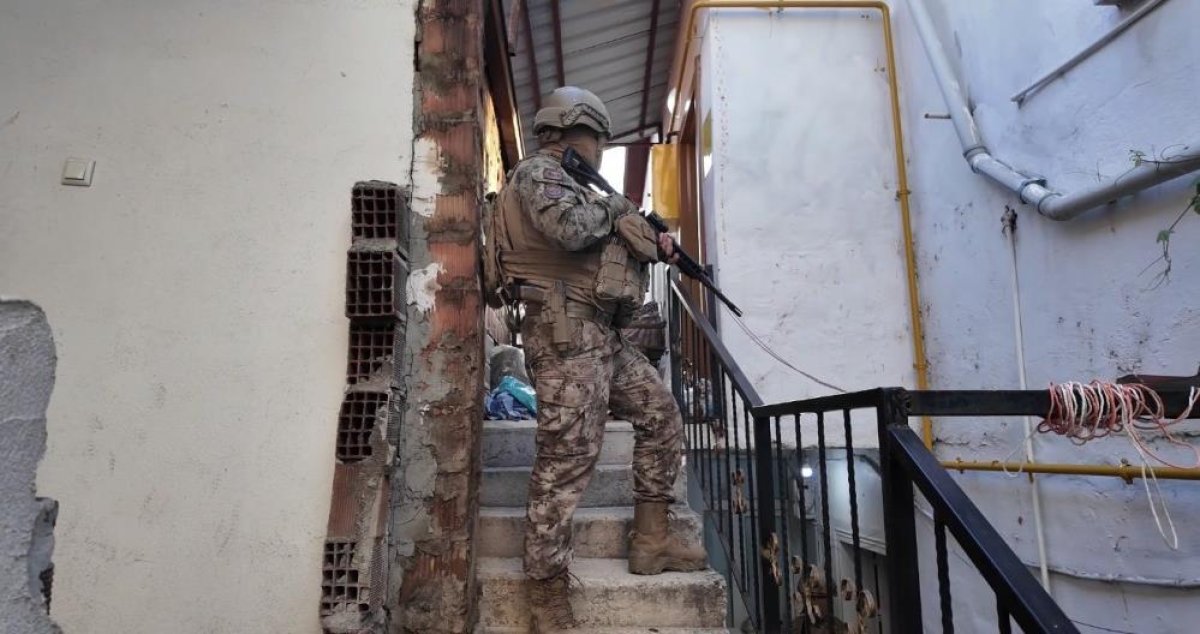 Polis Özel Harekat ekiplerine ateş açan DEAŞ mensubu karı koca etkisiz hale getirildi