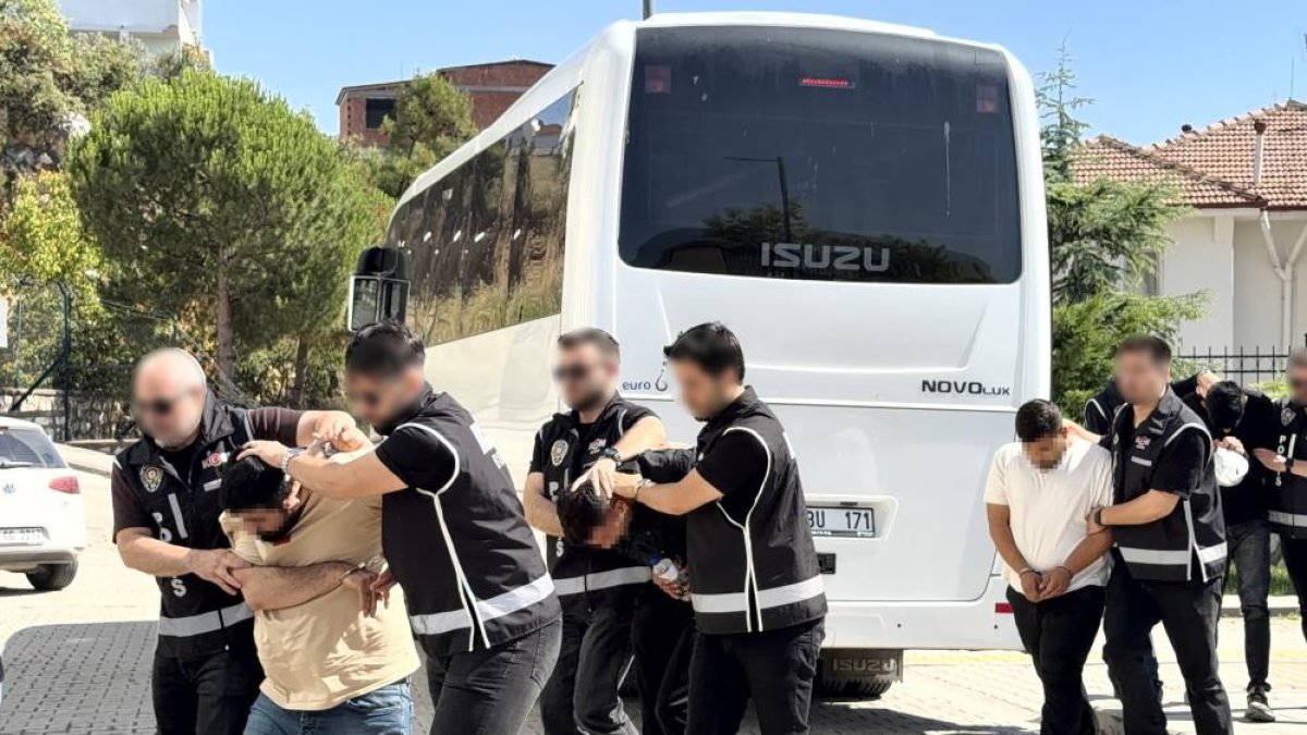 Daltonlar’a Orhangazi’de şafak baskını : 9 gözaltı