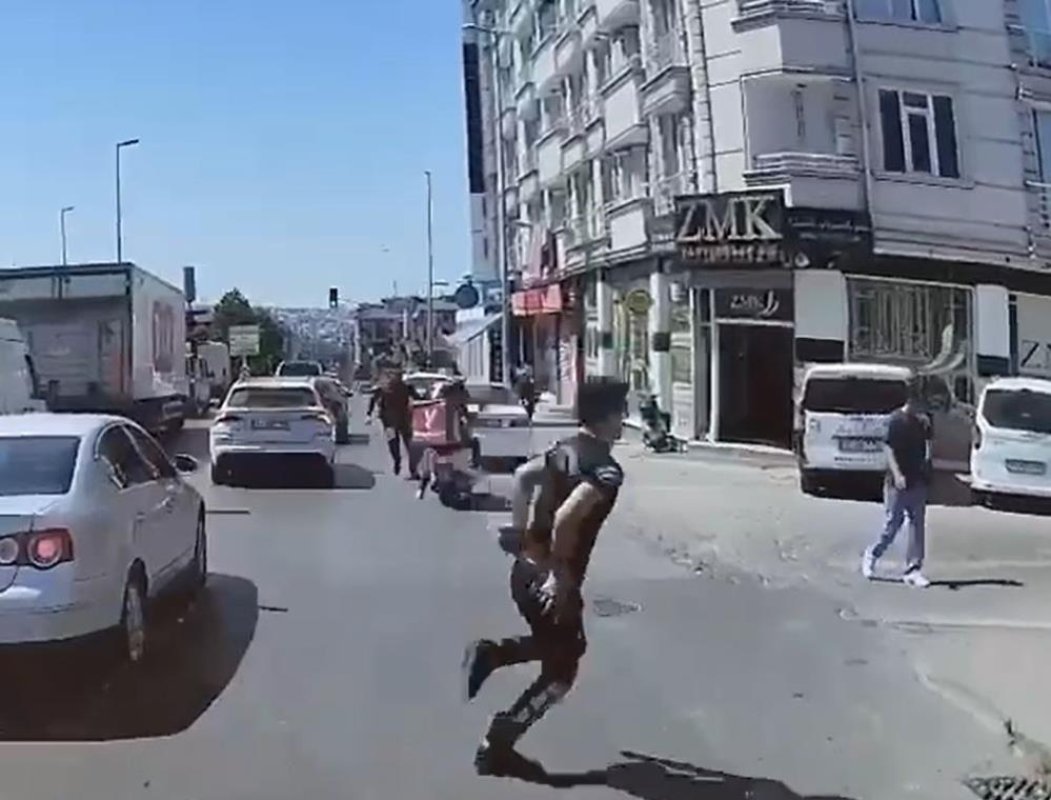 Polisin 'dur' ihtarına uymadı: O anlar kameraya yansıdı
