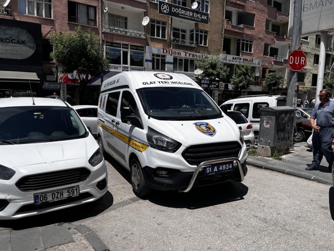 53 yaşındaki adam otel odasında ölü bulundu