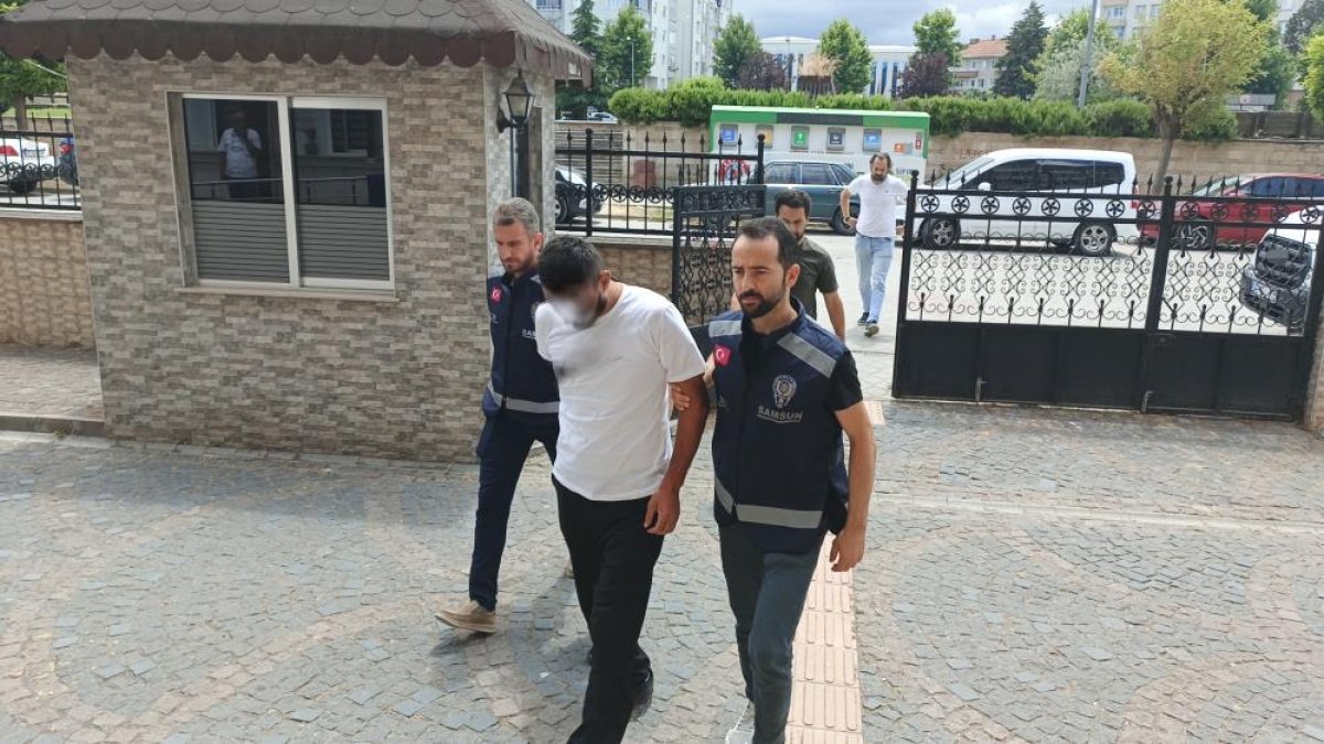 Bafra'da peş peşe operasyonlar: Metamfetaminle yakalandılar