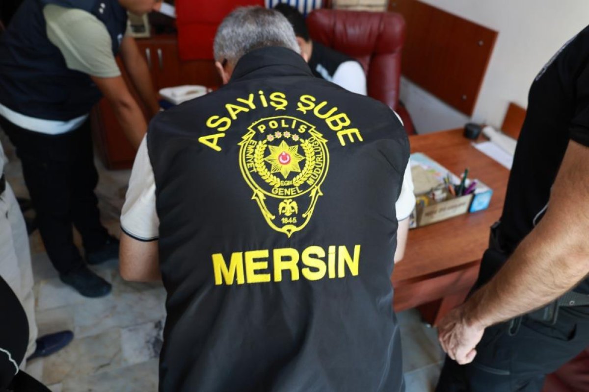 Mersin'de konaklama tesisleri denetlendi, aranan 3 şüpheli yakalandı