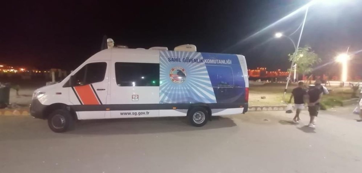 Kızkalesi'nde denizde kaybolan şahsın bulunması için arama çalışmaları sürüyor