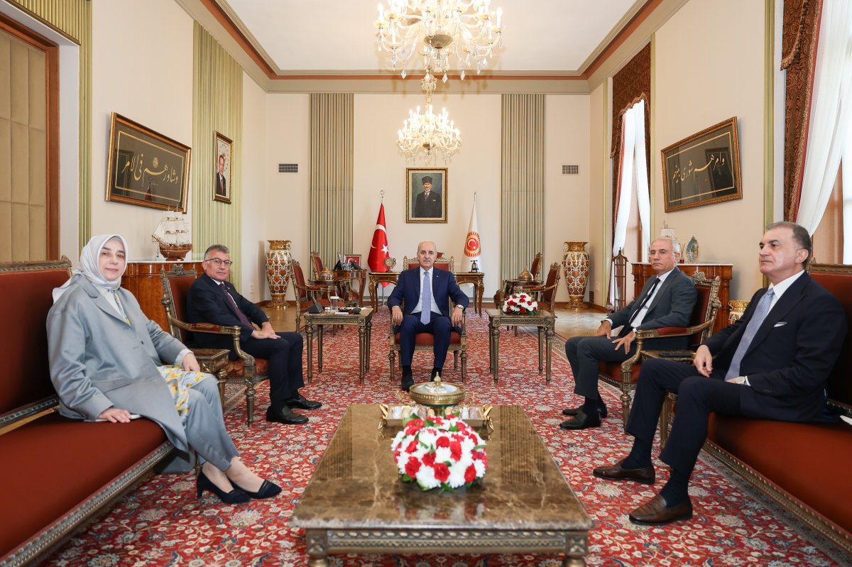 TBMM Başkanı Kurtulmuş'tan AK Parti'ye ziyaret
