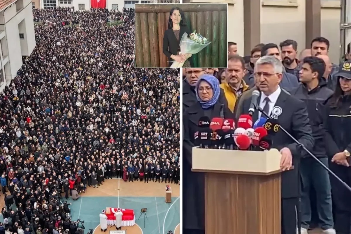 Fatma Öğretmenin Cenazesinde Protesto