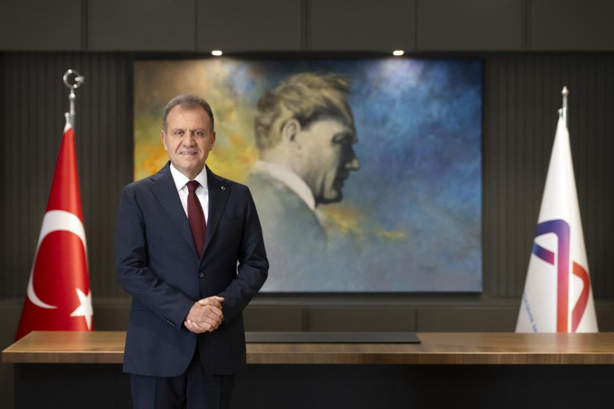 Vahap Seçer’den Ramazan Ayı Mesajı