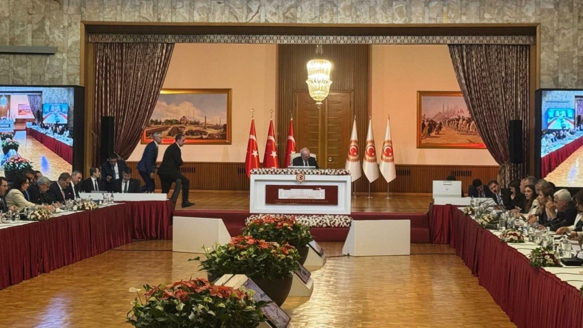 CHP’li Murat Bakan: “Şehit ve gazilerin rızası olmadan hiçbir çözüm gerçek bir çözüm olmaz”