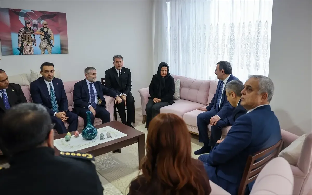 Cevdet Yılmaz Mersin’de Şehit Ailesini Ziyaret Etti