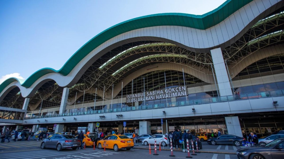 Sabiha Gökçen Havalimanı ilk 6 ayda 23,6 milyon yolcuyu ağırladı