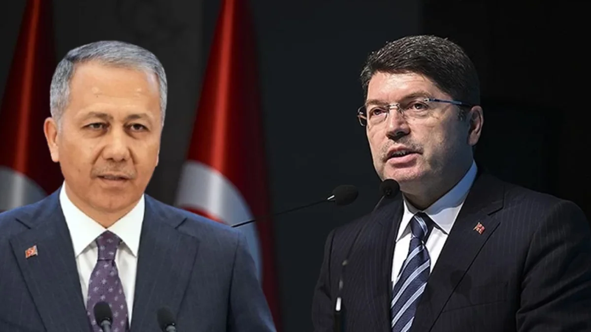 Kabinede İki Bakan Görevden Affını İstedi