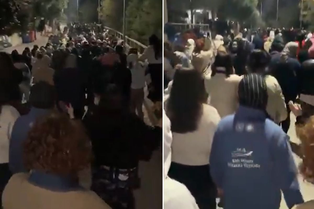 Yeni Müdürün Kısıtlamaları Kız Yurdunu Sokağa Döktü! Protesto Gösterisi Geri Adım Attırdı